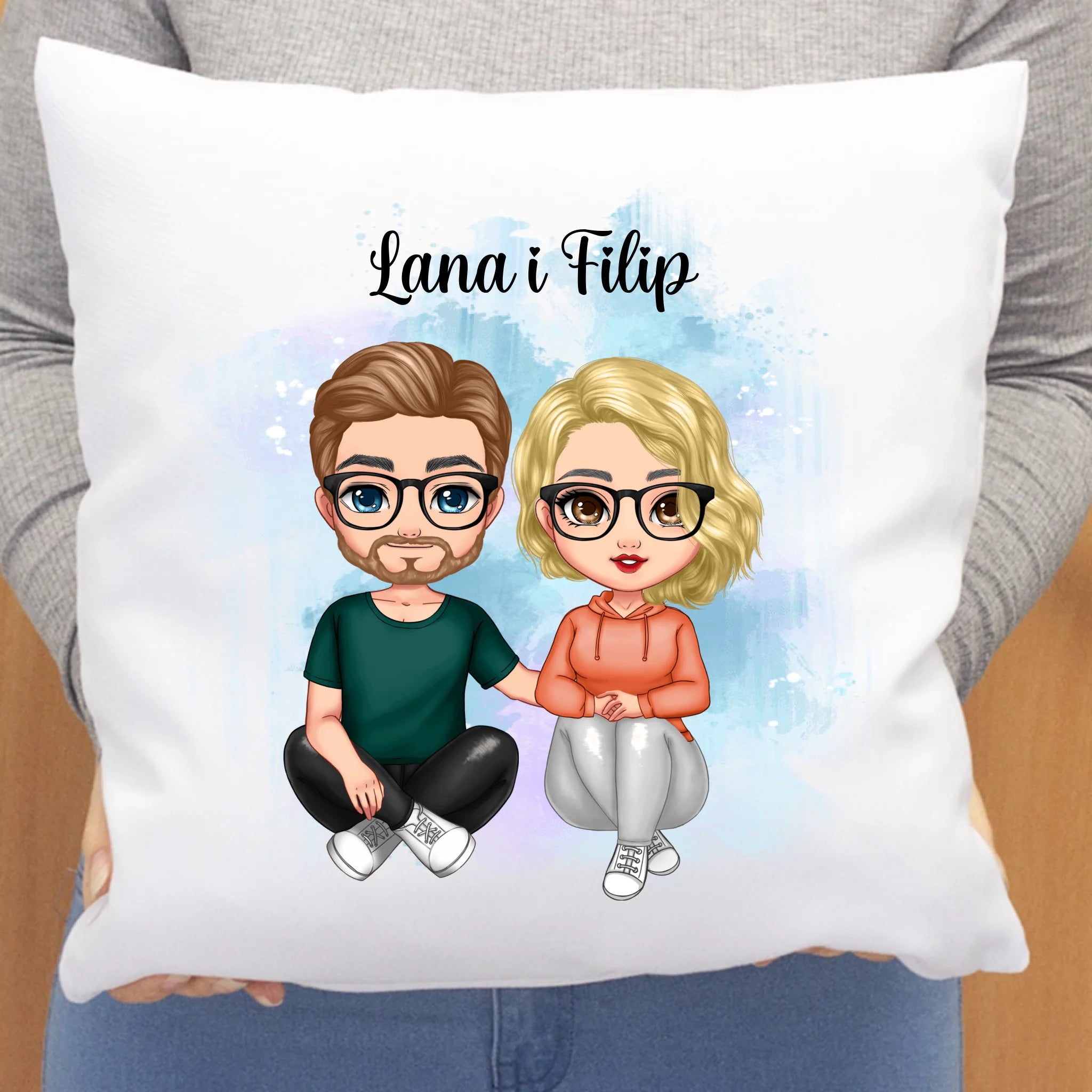 Personalizirani jastuk za parove – dizajn s likovima po želji