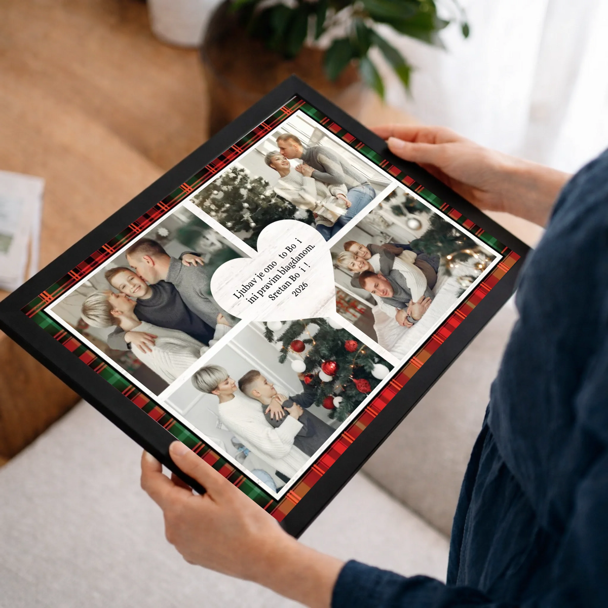 Personalizirana božićna zidna slika u obliku srca s 4 fotografije