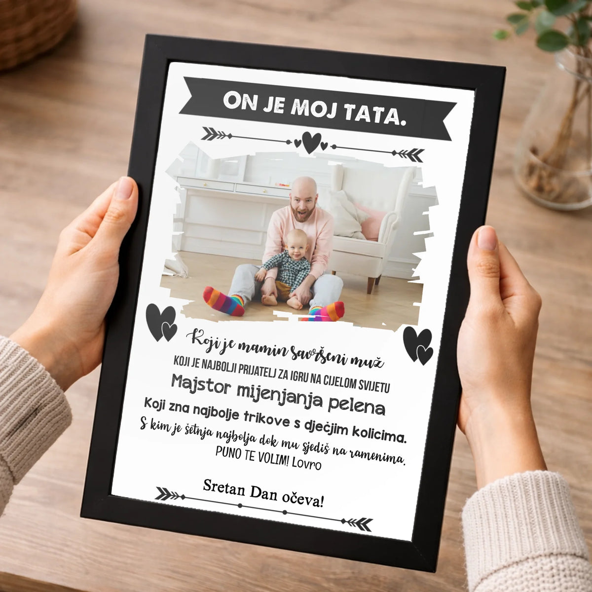 „On je moj tata” – personalizirana zidna slika s fotografijama i prilagodljivim tekstom